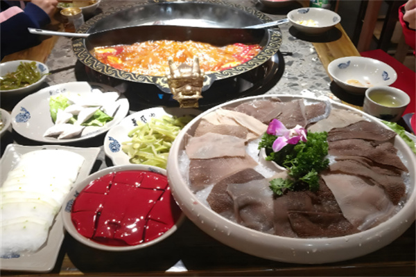 东风炊老火锅加盟