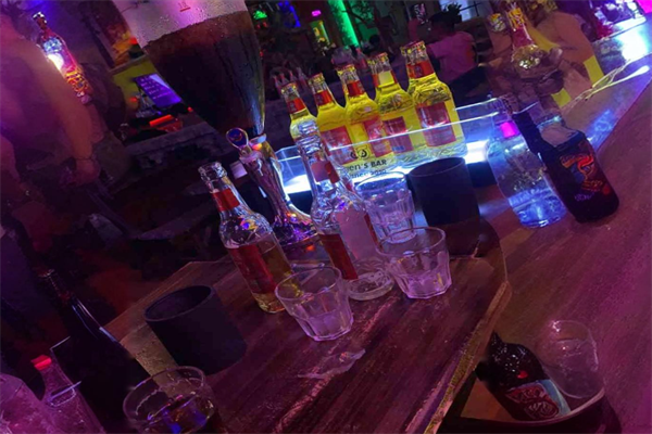 艾伦小酒馆加盟