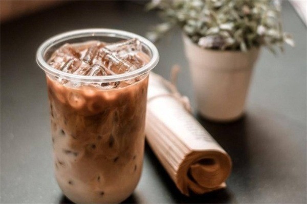 卢阿姨奶茶加盟