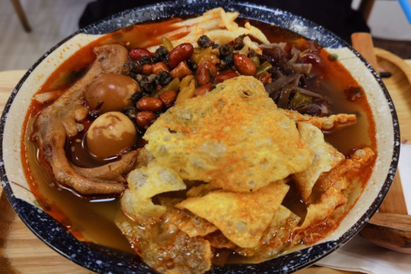 螺饱饱鸡爪柳州螺蛳粉加盟