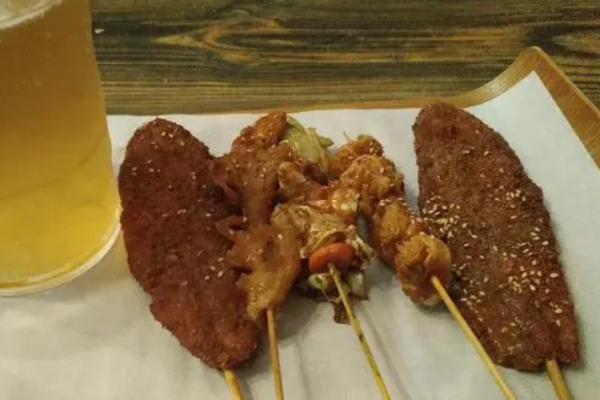 解忧炸串铺