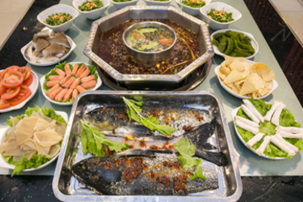 捞渔郎鲜鱼火锅