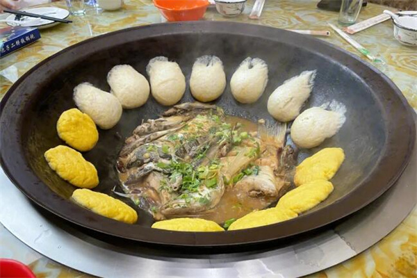 那家铁锅炖