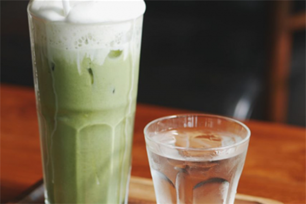 绿茵岛奶茶店加盟