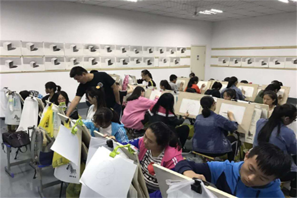 京典美术教育加盟