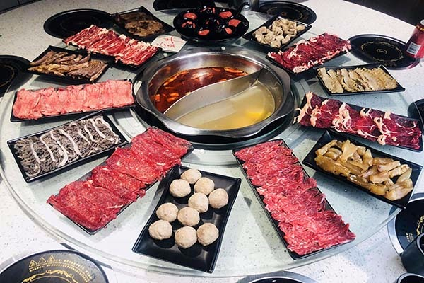 鸿星龙火锅