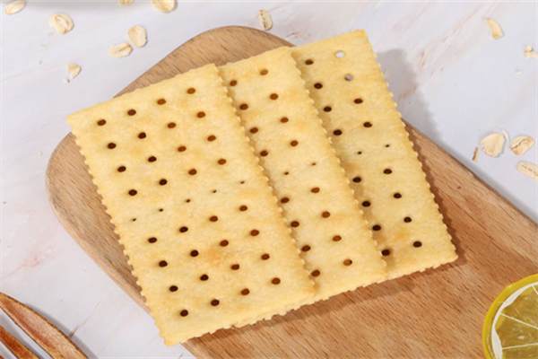 乐小优零食加盟