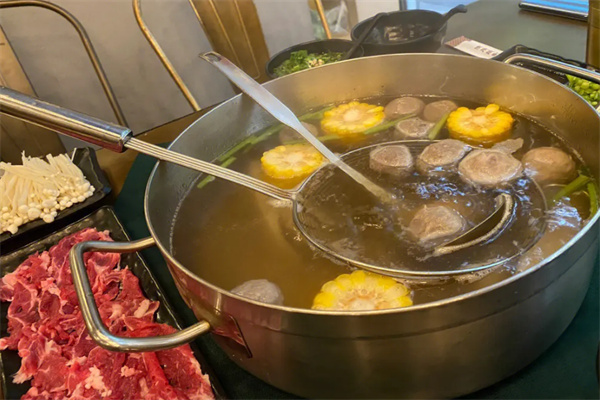 三里屯霸王牛肉火锅