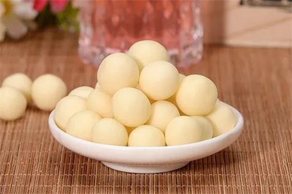 绿树零食铺加盟