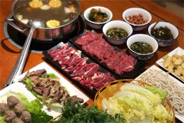 甘泰鸿牛肉养生馆