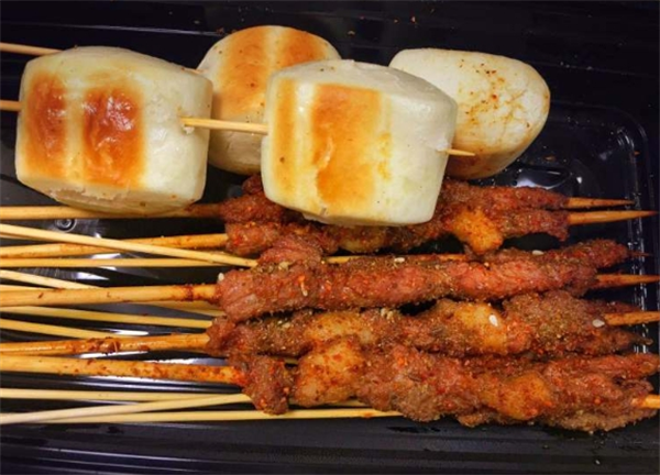 学姐串串烧烤