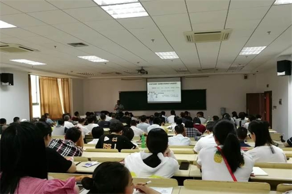 学硕教育加盟