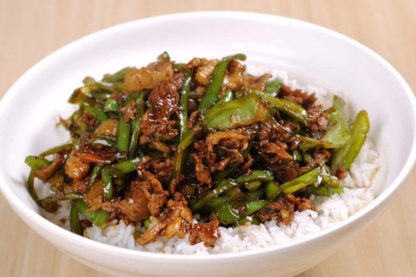 汀小二盖码饭