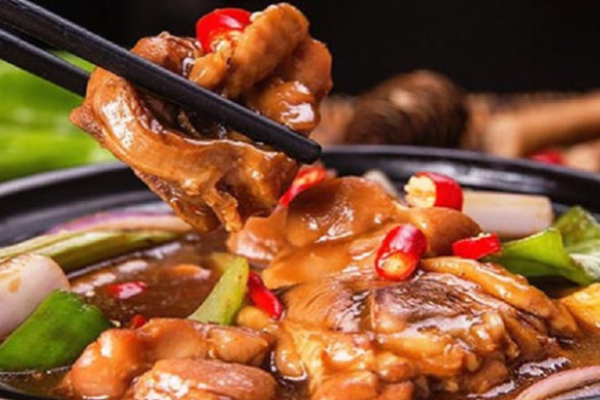 门三公黄焖鸡米饭加盟
