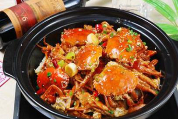 茜娅肉蟹煲加盟