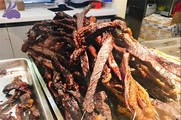 小炉匠牛肉干加盟