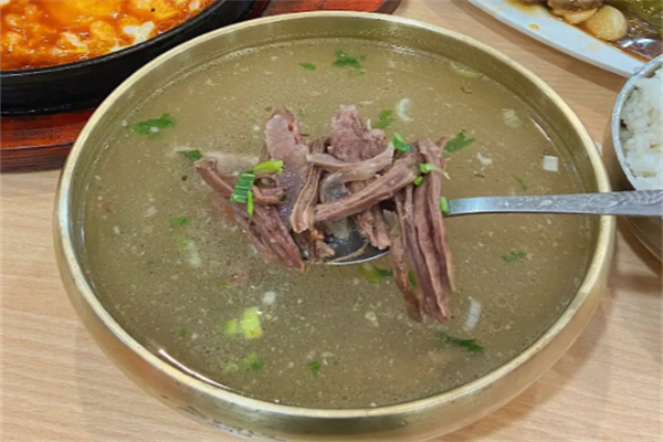 梨花朝鲜族牛肉汤饭