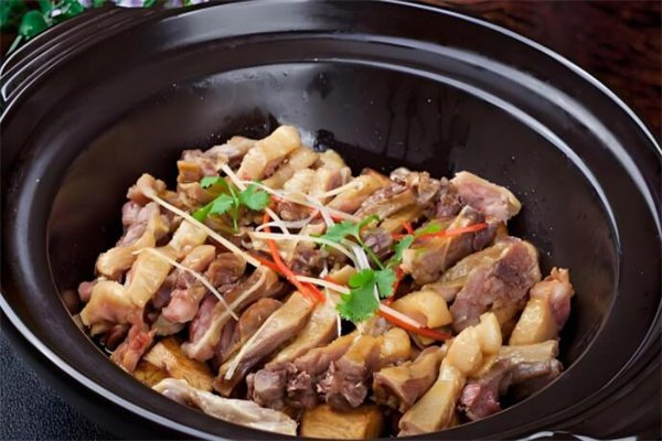 丫鸭汇馆火锅汤锅加盟
