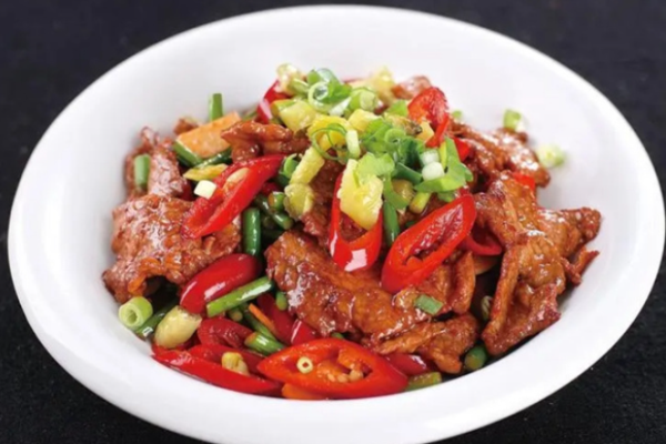 朝天椒现炒黄牛肉