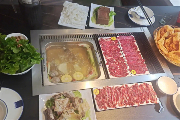 臻火锅店加盟