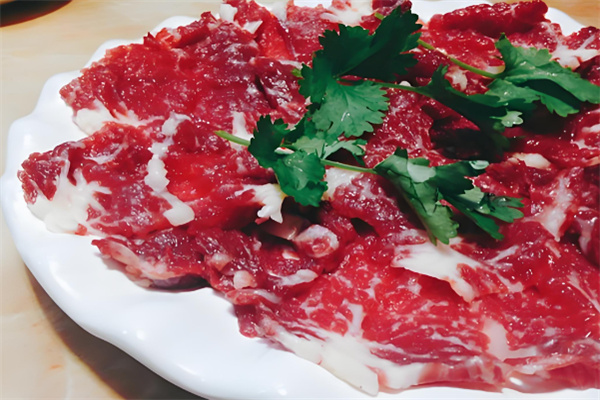 三记牛肉城加盟