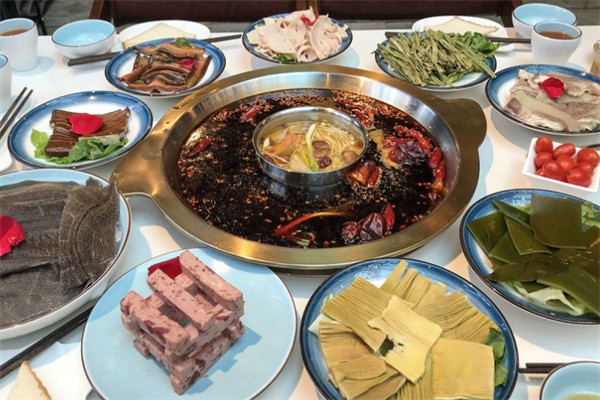 吉吉开吉火锅
