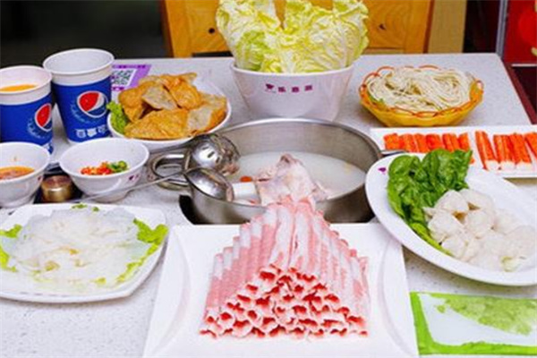 乐意涮牛肉火锅加盟