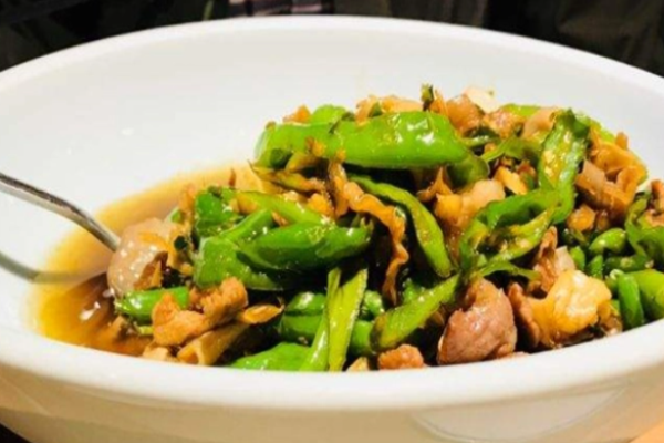 菜小湘辣椒炒肉