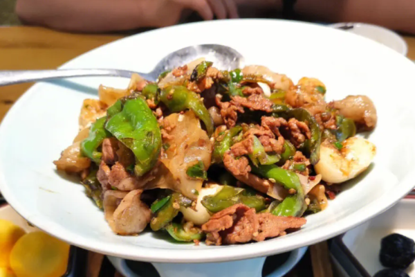 菜小湘辣椒炒肉
