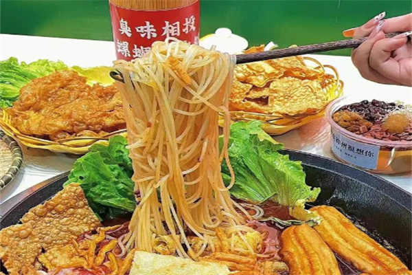 臭味相投螺蛳粉加盟