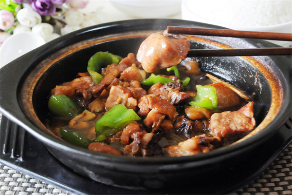 微陵黄焖鸡米饭