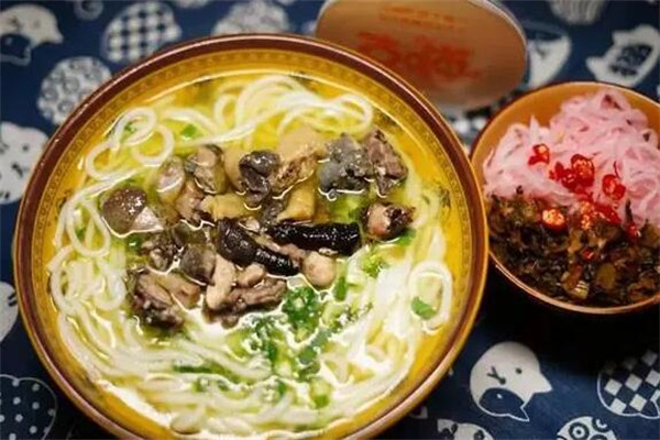 弥勒土鸡米线