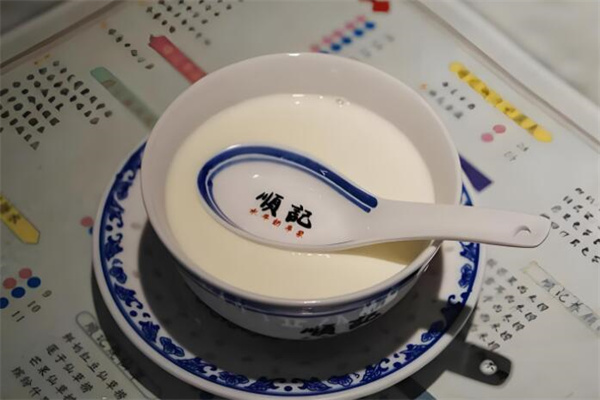 顺记水牛奶甜品加盟