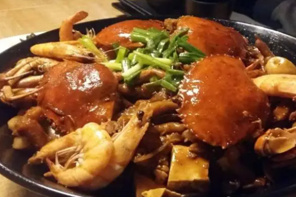 百香浓肉蟹煲加盟