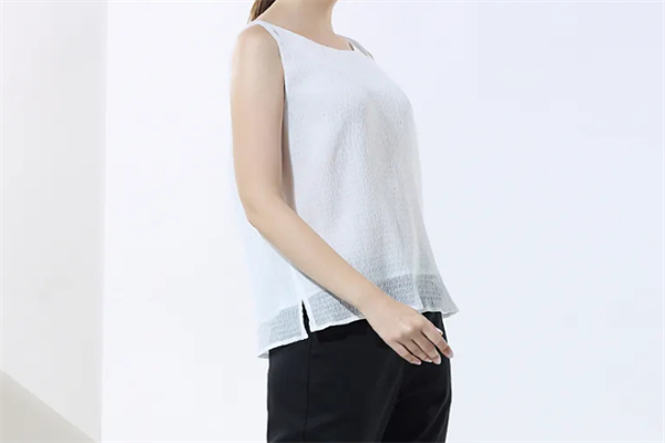 纤麦服饰