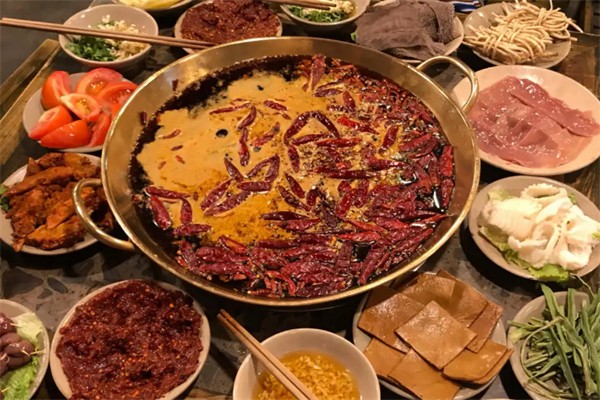 毛燥原味老火锅