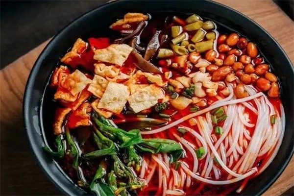 阿雄螺蛳粉加盟