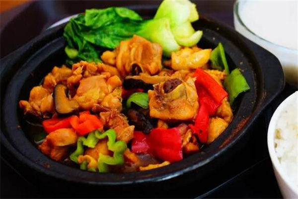 醉美黄焖鸡米饭
