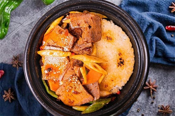 金牛座香锅米饭