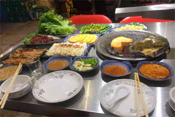 马路边烤肉