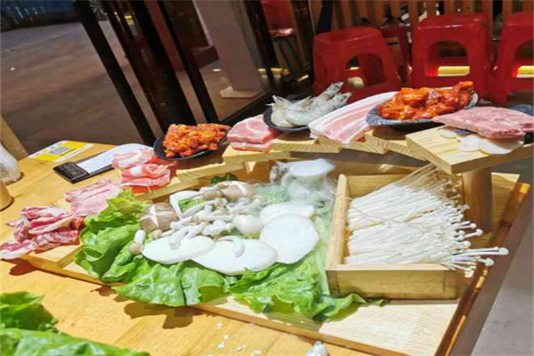 马路边烤肉
