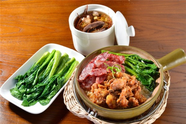优米粒煲仔饭加盟