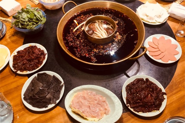 牛真牛卤味牛肉锅