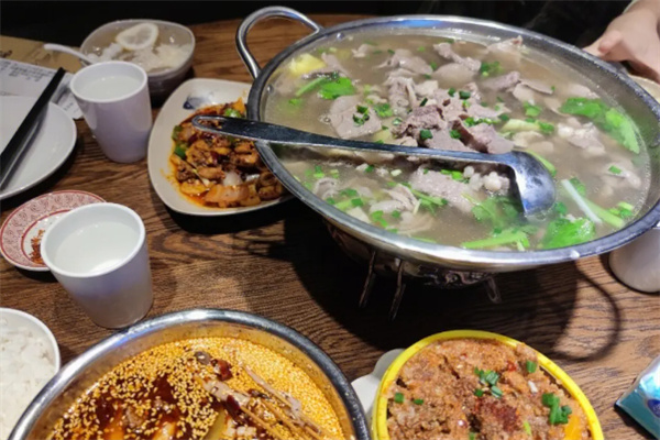喜三多跷脚牛肉加盟