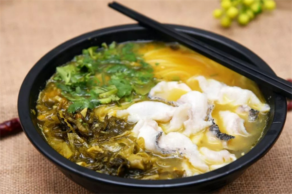 馨隆酸菜鱼米线