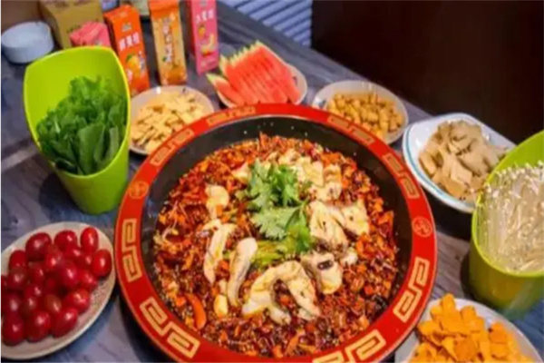 重庆鱼美佳火锅加盟