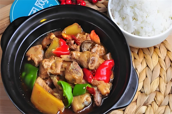 莱悦黄焖鸡米饭