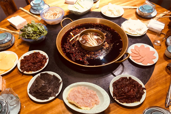 老二牛肉火锅加盟
