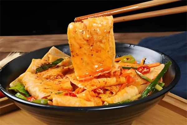 小辣椒擀面皮