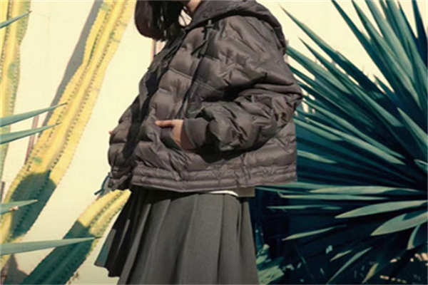 七月女装